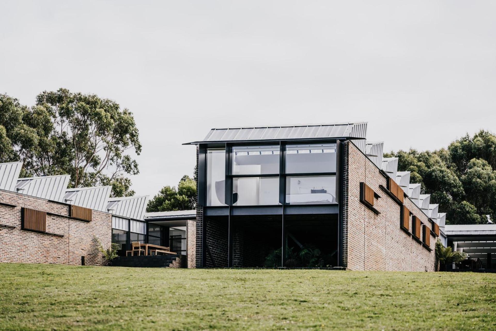 Alkina Lodge Nuru Wattle Hill エクステリア 写真